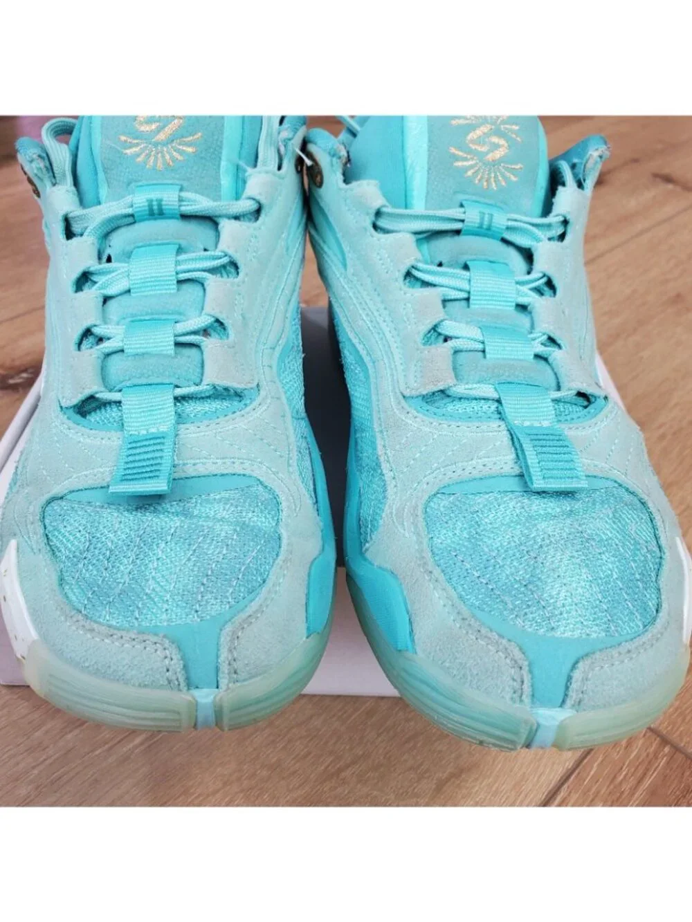 Jordan Luca 2 Boys Youth Size 6.5 Blue Teal Tropical Twist Metallic Gold Sneaker